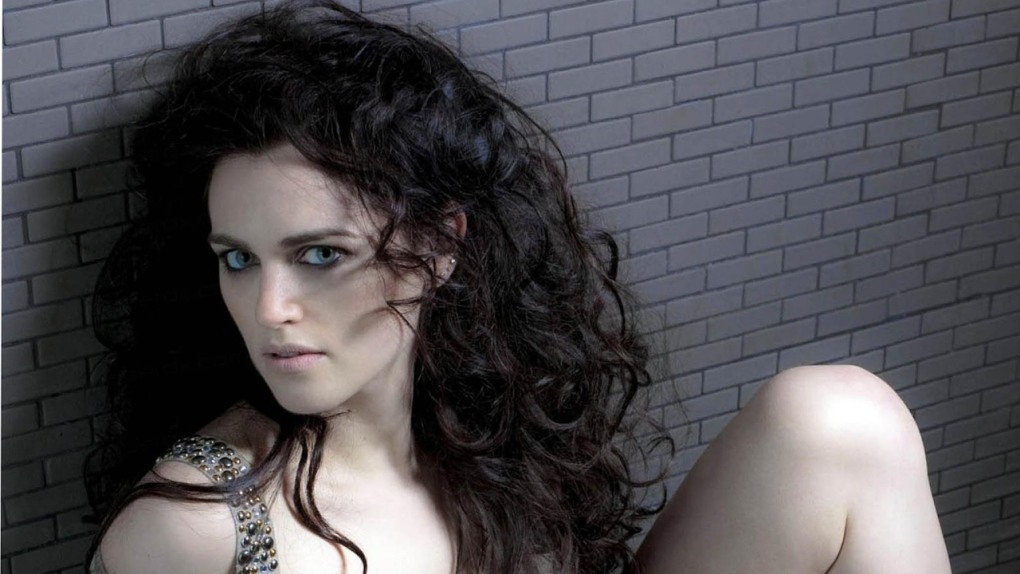 Katie MCGRATH +18