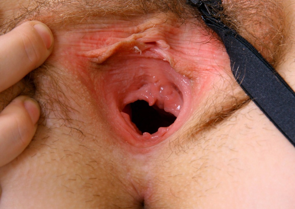Засунула Кактус в вагину