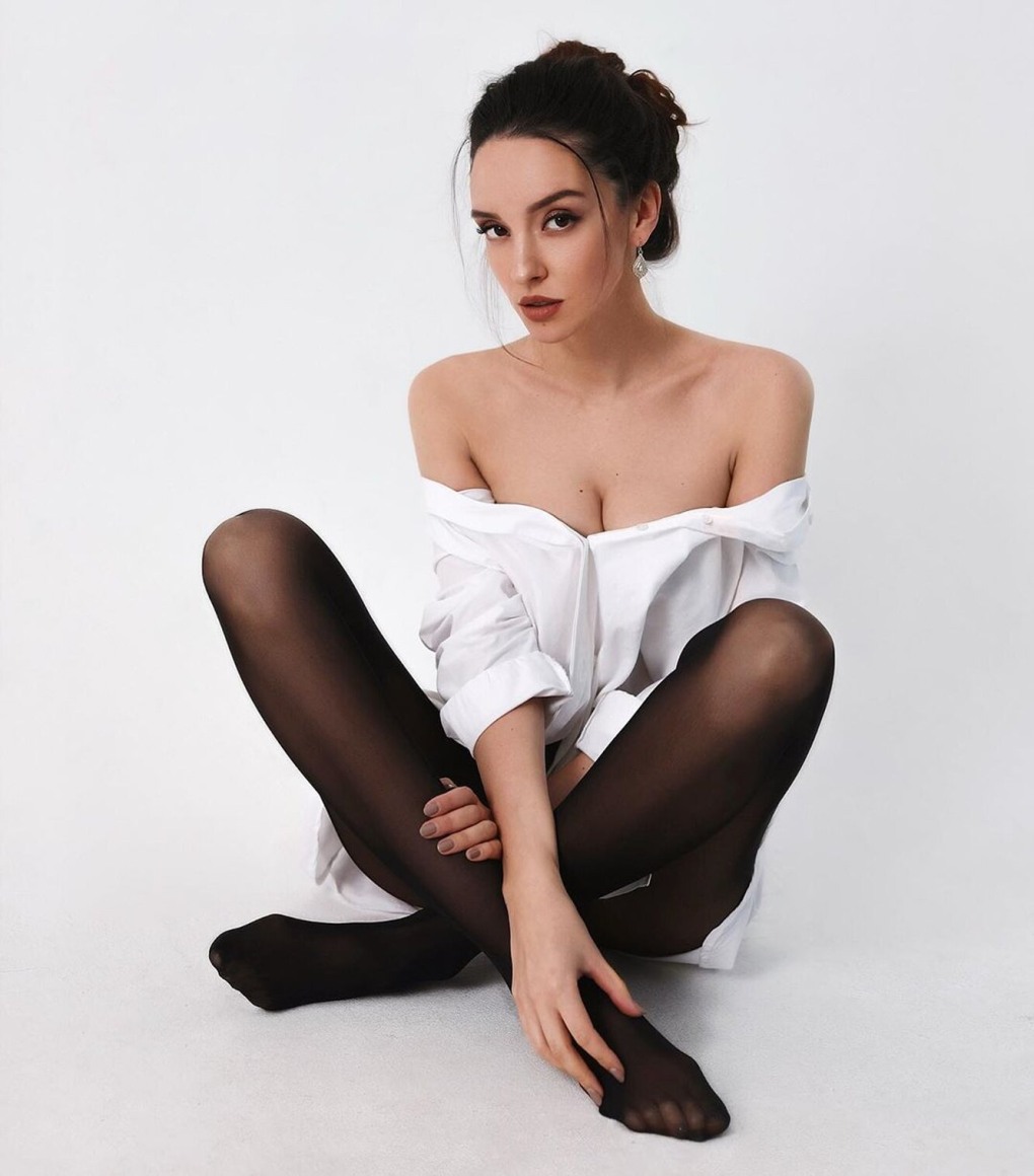 Карина андоленкопостелиные сцены