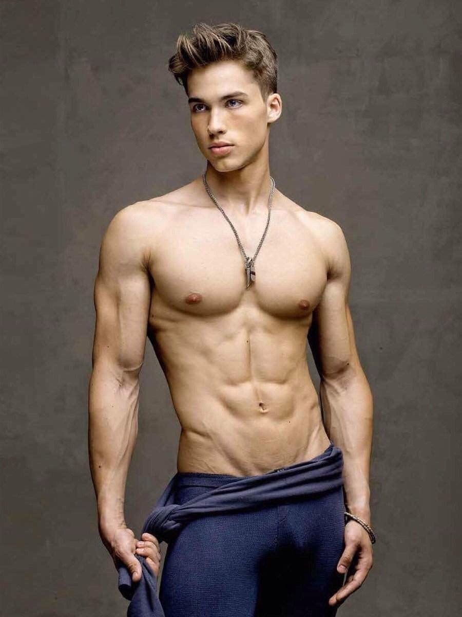 Alex Cubis торс