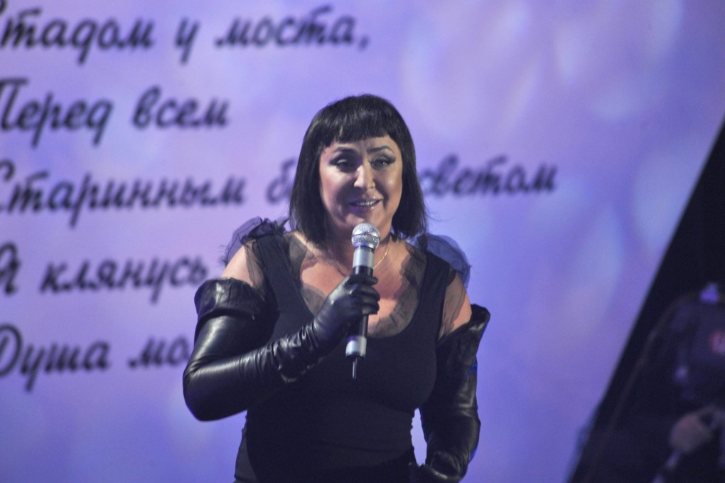 Певица Лолита -Милявская 2020