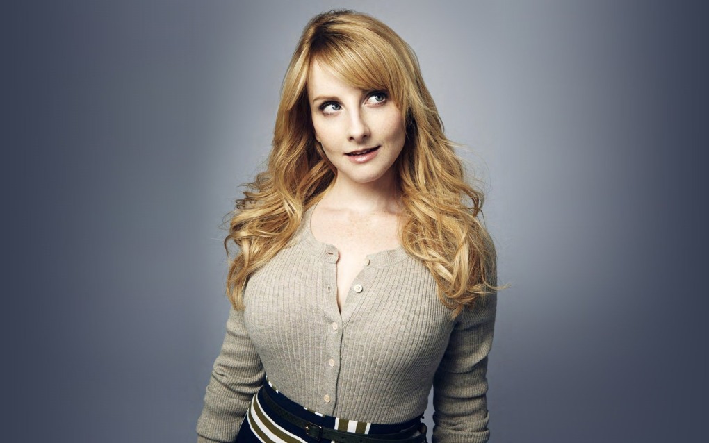 Melissa Rauch в купальнике