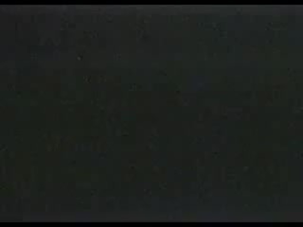 Скрытая камера под юбкой в магазине