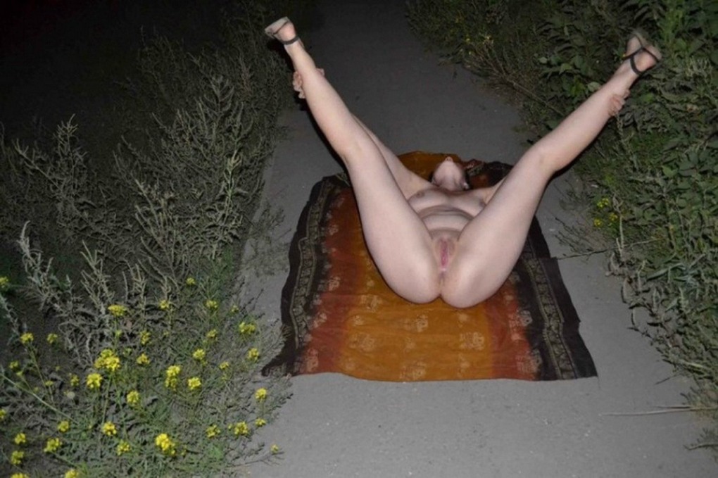 Пьяные голые извращенцы