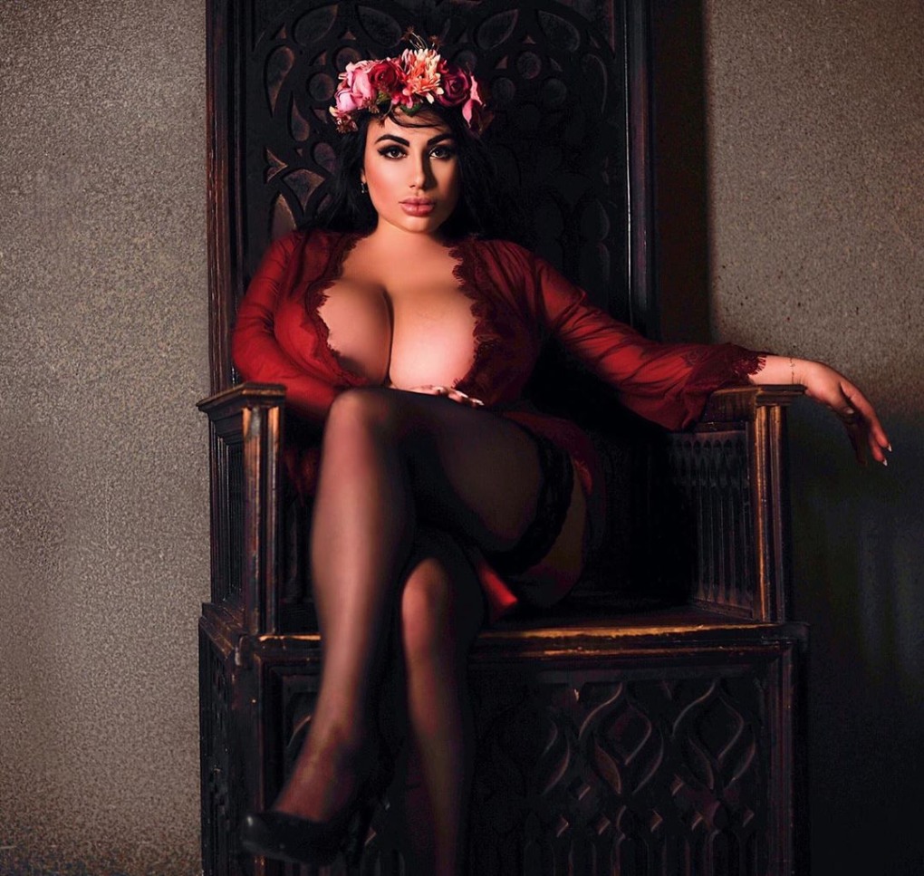 Модель Анастасия Бертье nude