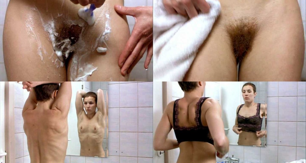 Актриса Нуми Рапас голая