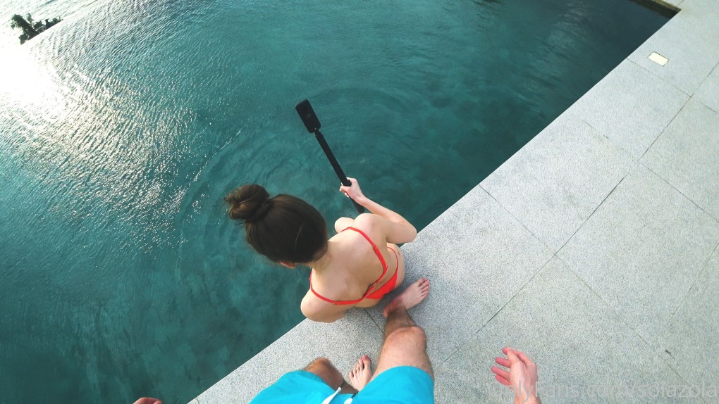 Sola Zola Eva Elfie