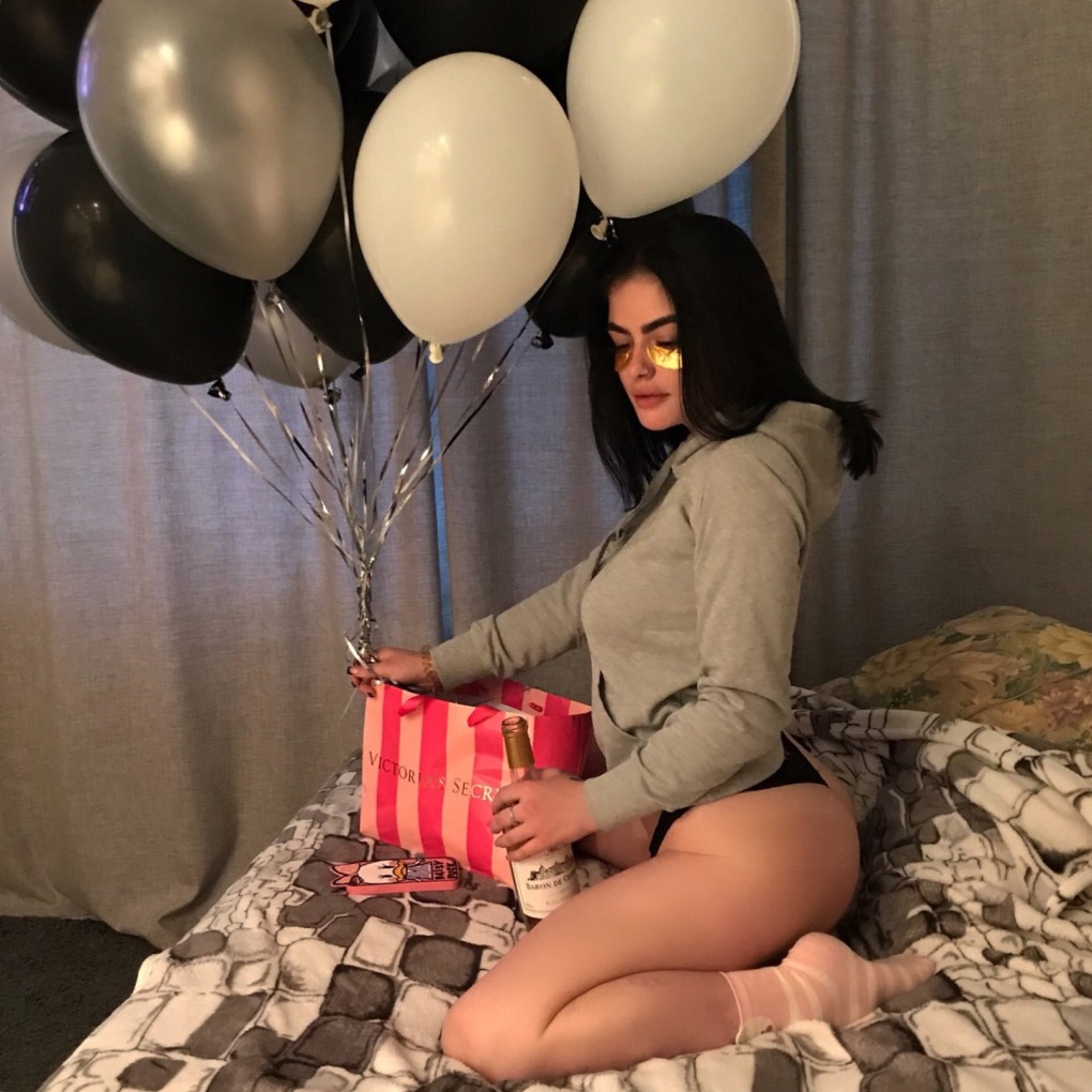 Nathibella77 ￼