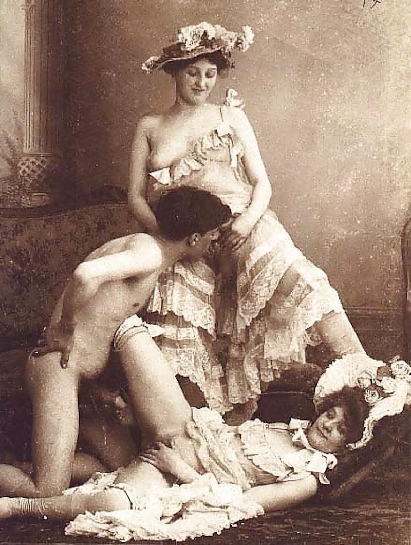 Первые порнографические снимки