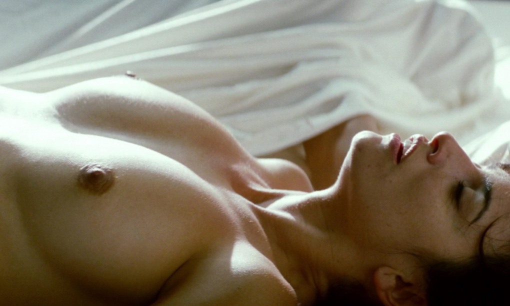 Marine Vacth молода и прекрасна